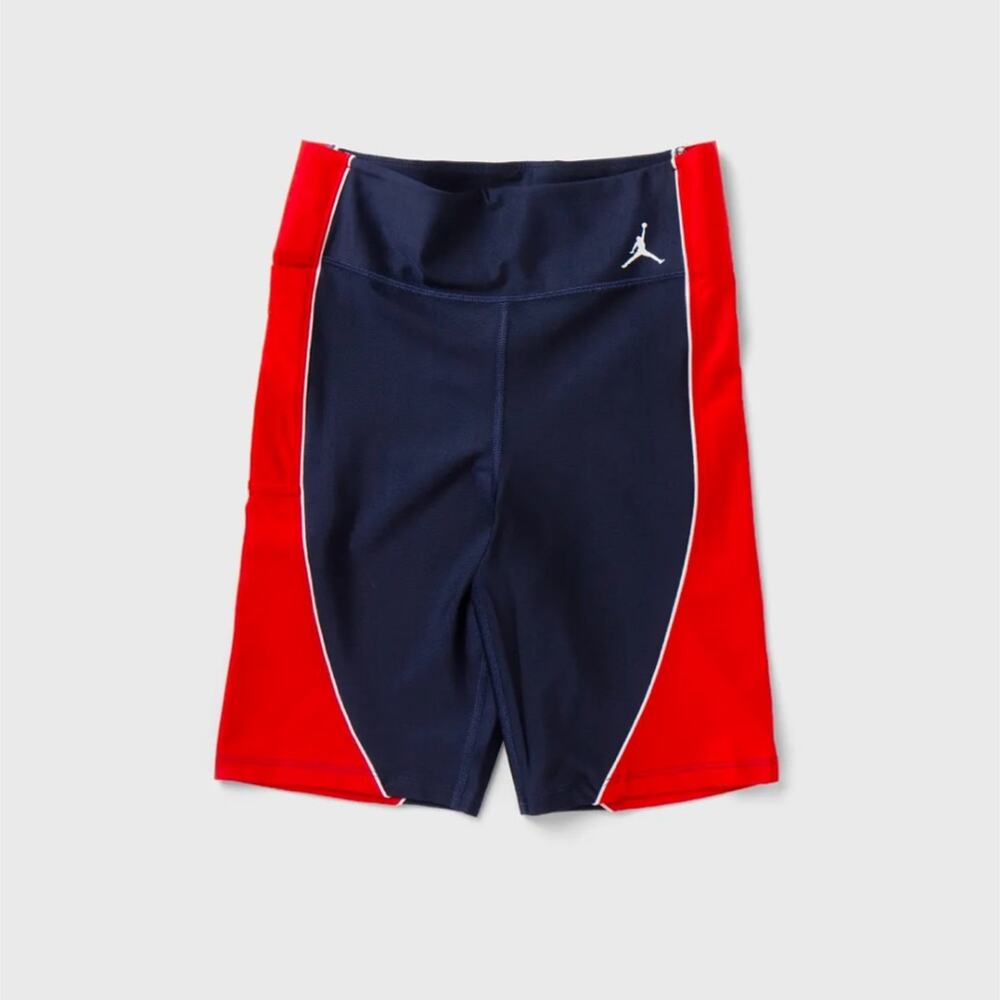 Women’s Nike Air Jordan Biker Tights Shorts Tight Fit in Size Medium NWOT